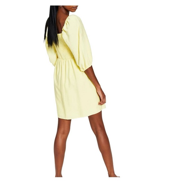 Womens Smocked Square Neckline Fit & Flare Dress - Picture 2 of 3